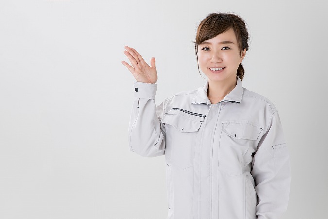 作業服の女性